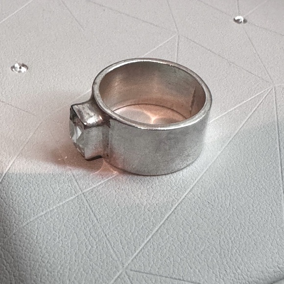 💎Stunning Vintage .925 Sterling Silver Ring with Clear Square Pave Crystal 💎 - Picture 10 of 16